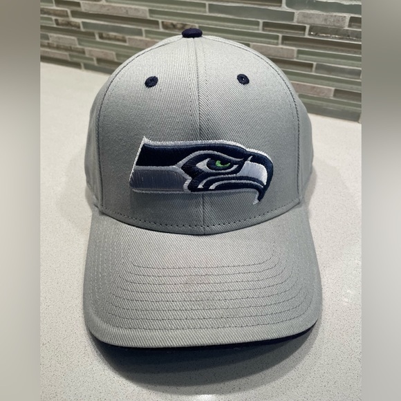 Seahawks hat - Picture 1 of 5
